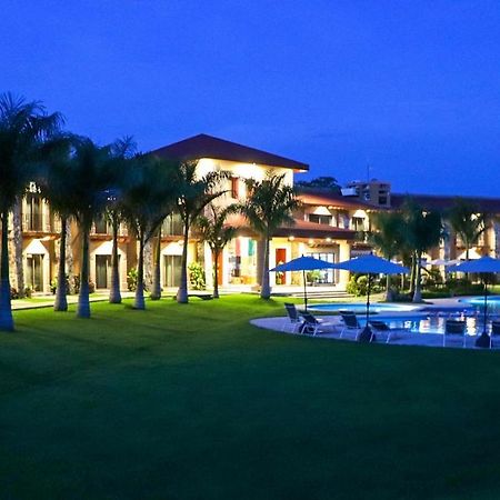 Hotel Real Inn Nuevo Morelos Buitenkant foto