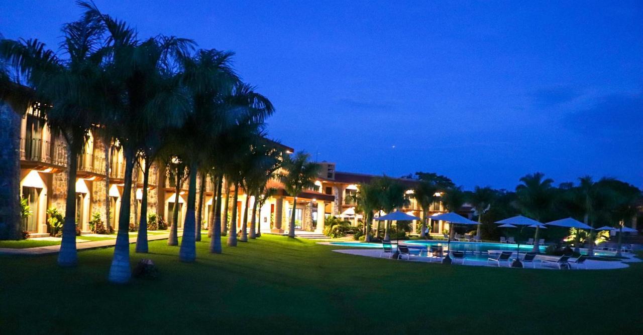 Hotel Real Inn Nuevo Morelos Buitenkant foto